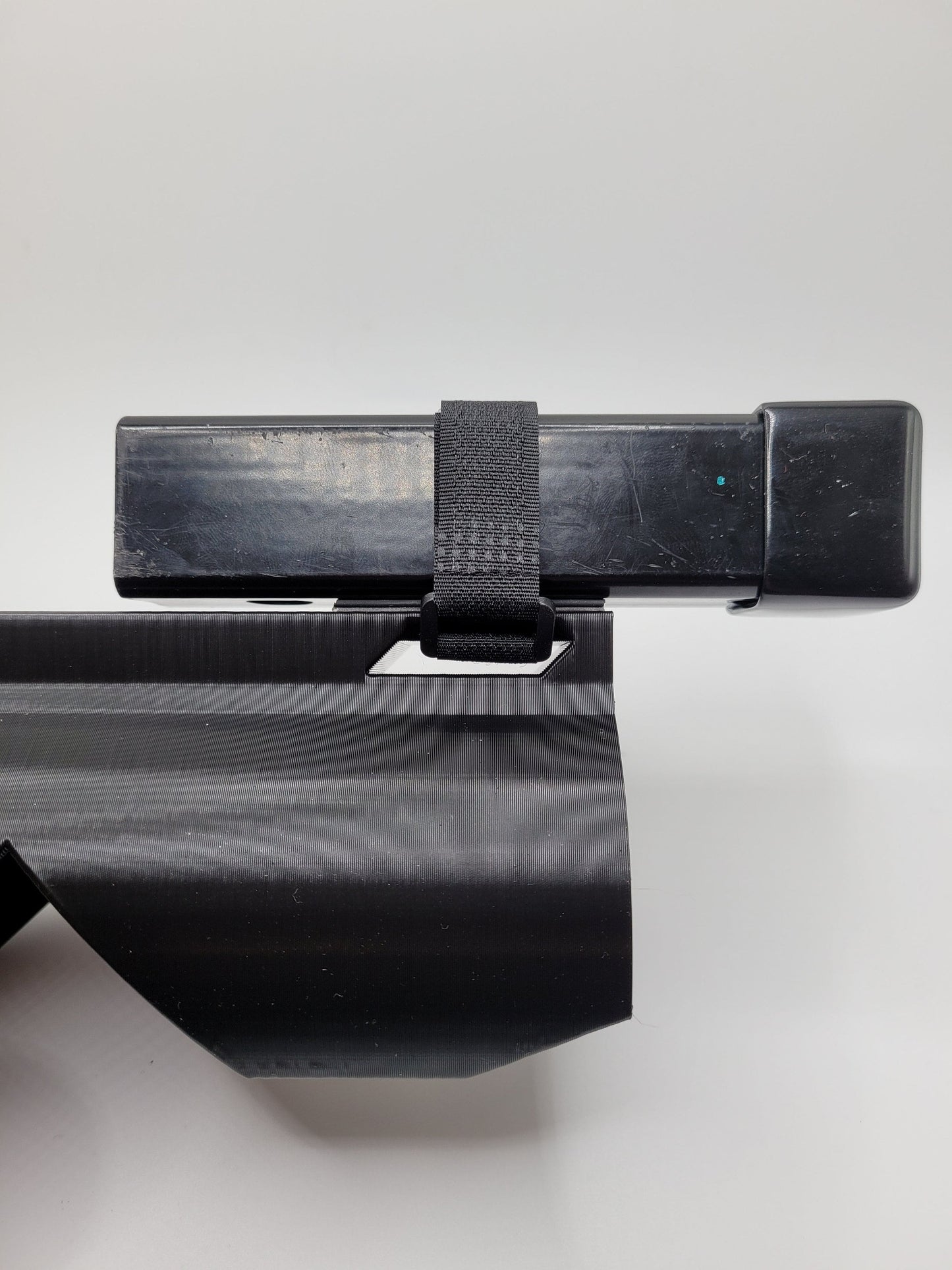 Front and Center JBL Flip 4, 5, & 6 Golf Cart Roof and Front Windshield Strut Mount