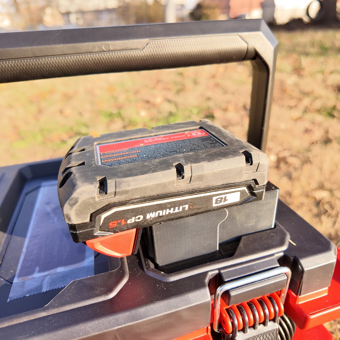 Self-Locking M18 Battery Mount Compatible with Milwaukee Packout
