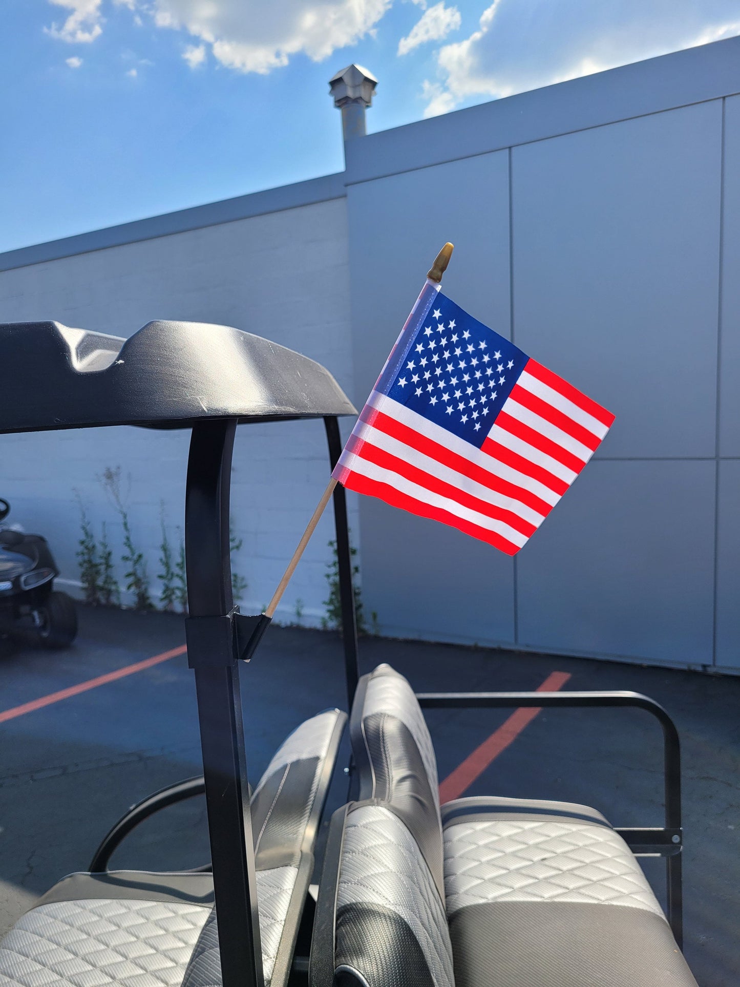 Golf Cart American Flag Holder USA United States Flag with Wood Stick Pole, Clips On Golf Cart Bar Struts Independence Day July 4th Golf