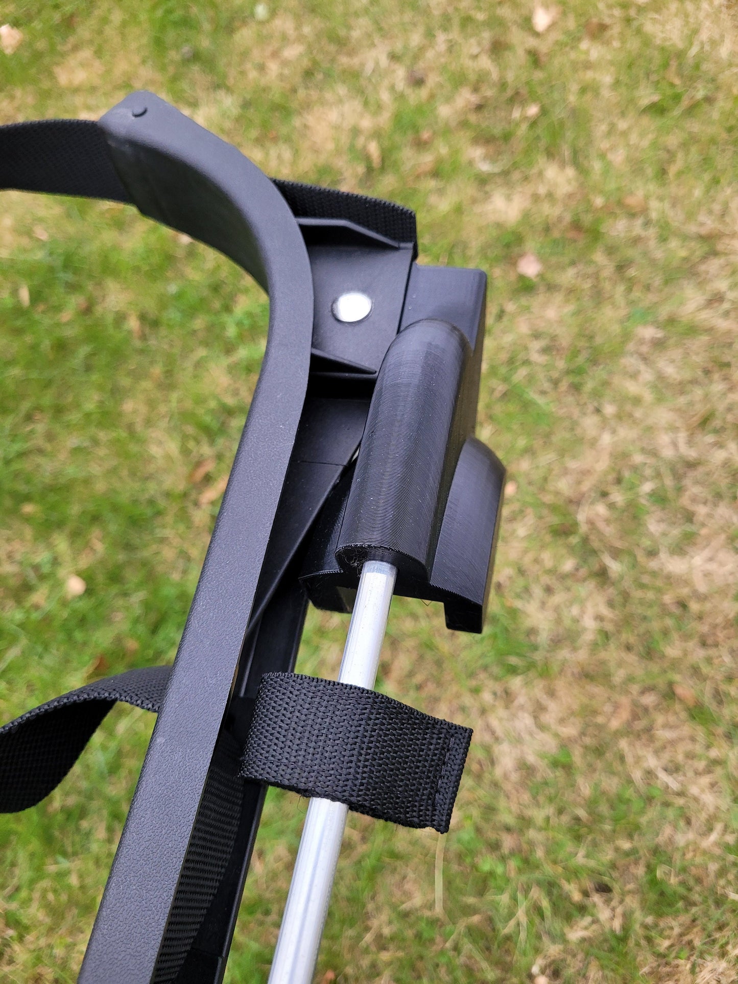 GTW Deluxe Rear Seat Grab Bar Golf Bag Holder Attachment, Easily Removable, No Drilling Required, Fits the Mach 1, Mach 2 , Mach 3 Seats