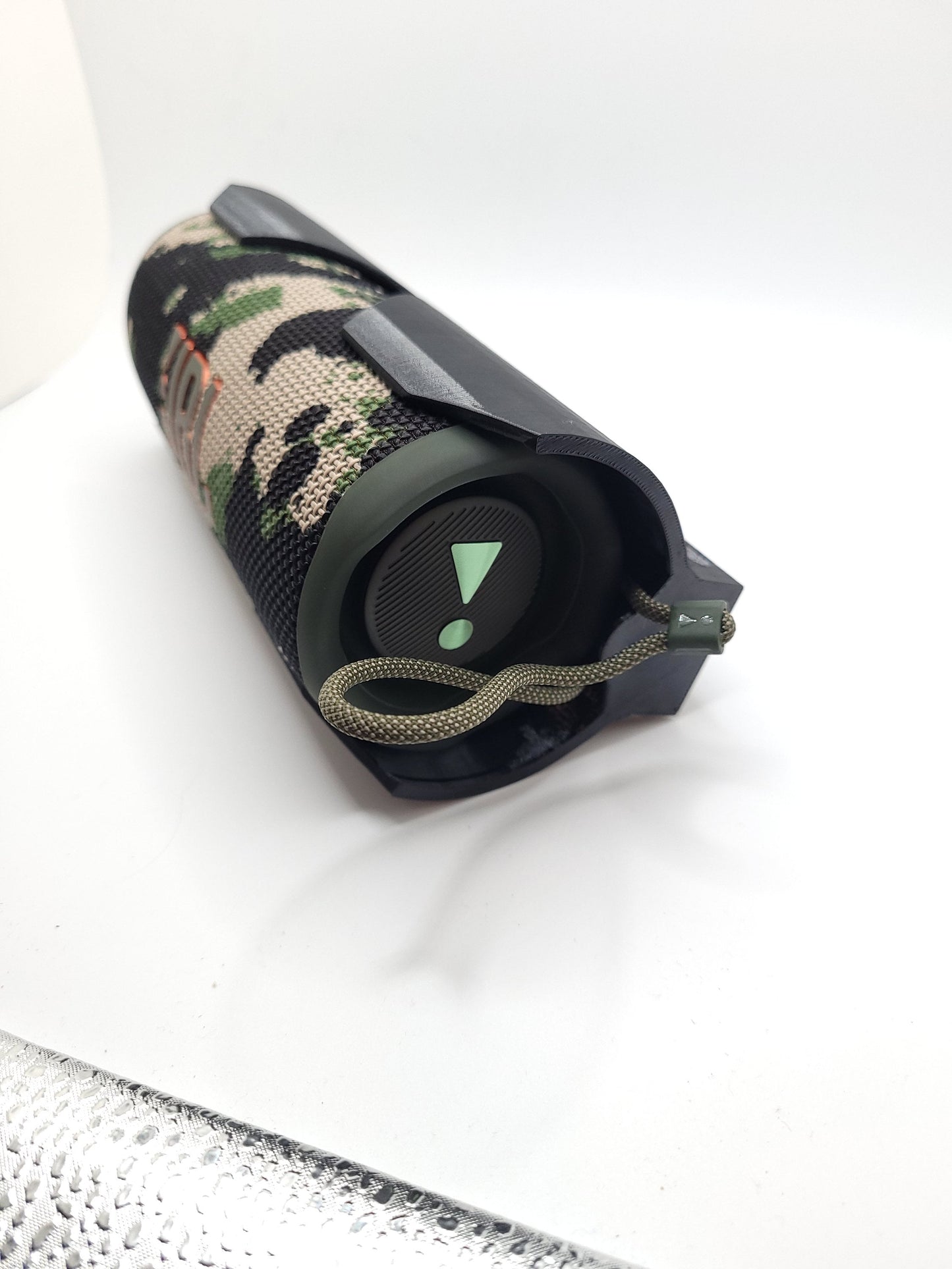 Front and Center JBL Flip 4, 5, & 6 Golf Cart Roof and Front Windshield Strut Mount