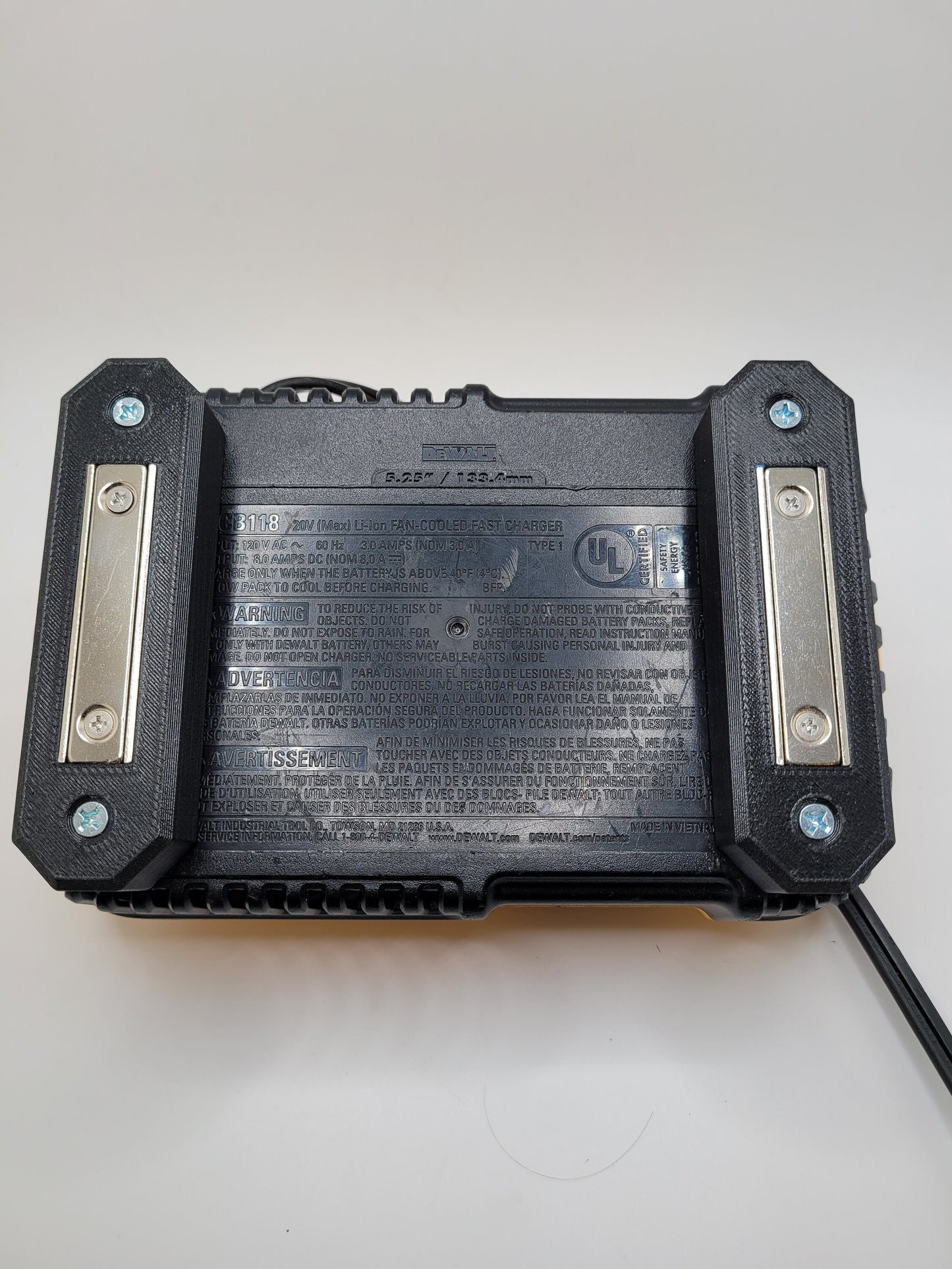 DEWALT Magnetic Charger Mount, Fits models DCB1106 & DCB118 12V, 20V, Fast Charger, Adapts Charger to mount on Metal Surface