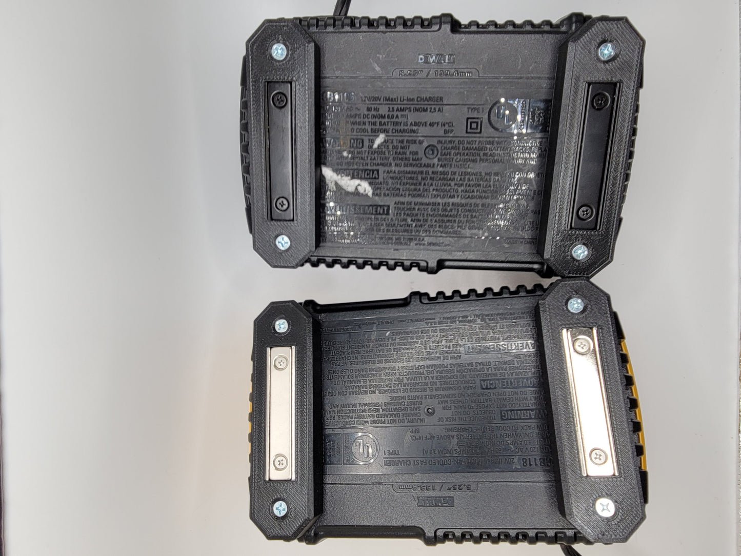 DEWALT Magnetic Charger Mount, Fits models DCB1106 & DCB118 12V, 20V, Fast Charger, Adapts Charger to mount on Metal Surface